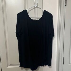 Maurices Black Short Sleeve Scoop Neck Tee